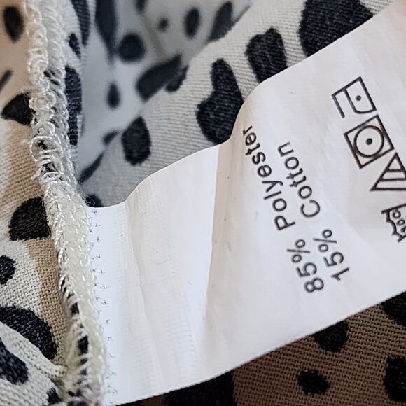 Medium Black White Blouse - Picture 4 of 5